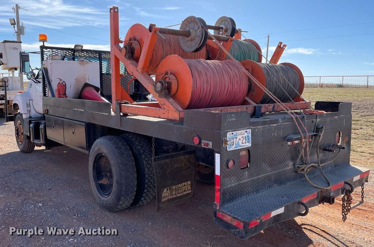 image for item DN4552 1998 Chevrolet C6500  line tensioner truck