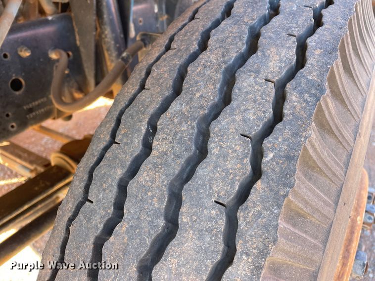 image for item DN4552 1998 Chevrolet C6500  line tensioner truck