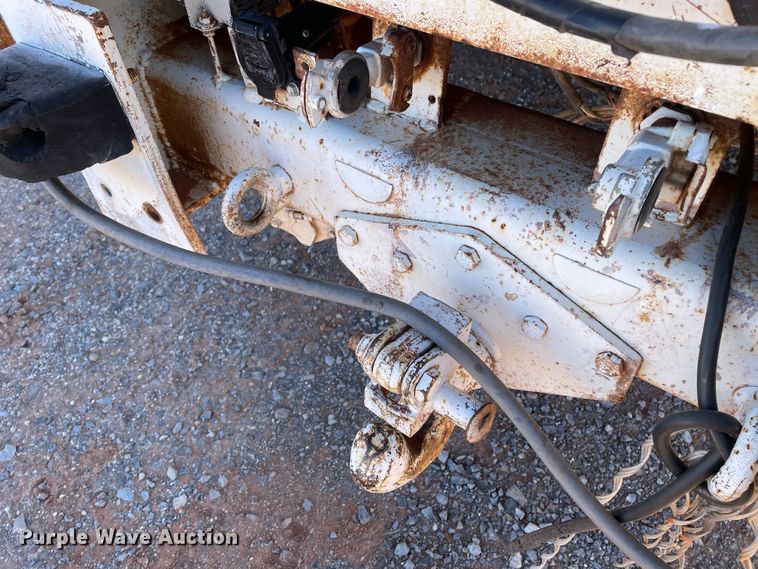 image for item DN4553 2005 International 4300  bucket truck