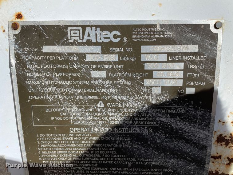 image for item DN4553 2005 International 4300  bucket truck