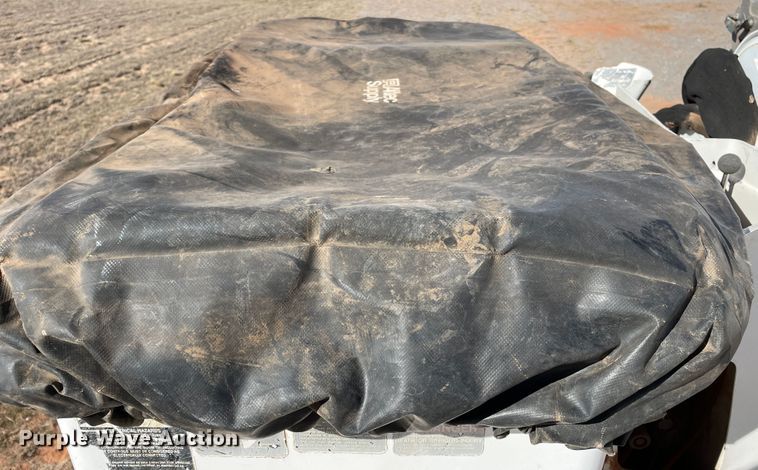 image for item DN4553 2005 International 4300  bucket truck