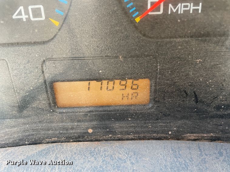 image for item DN4553 2005 International 4300  bucket truck