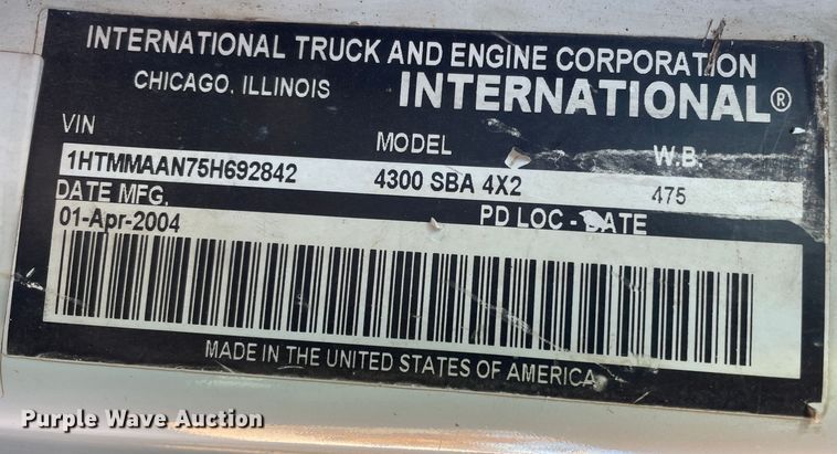 image for item DN4553 2005 International 4300  bucket truck