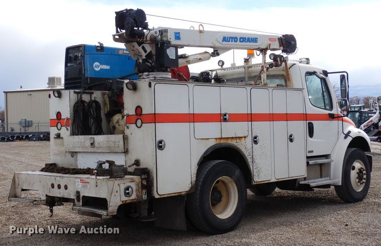 image for item DN6298 2004 Freightliner M2  utility / service truck