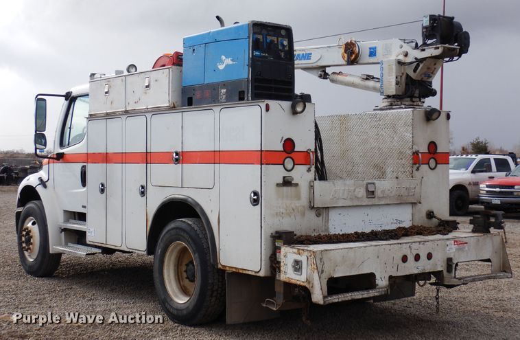 image for item DN6298 2004 Freightliner M2  utility / service truck