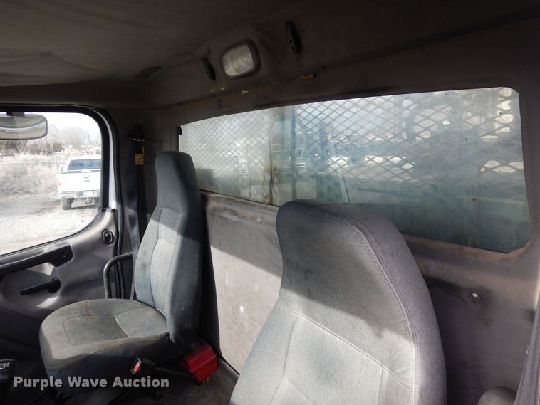 image for item DN6298 2004 Freightliner M2  utility / service truck