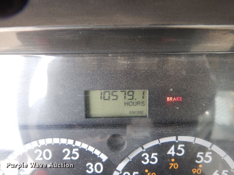 image for item DN6298 2004 Freightliner M2  utility / service truck