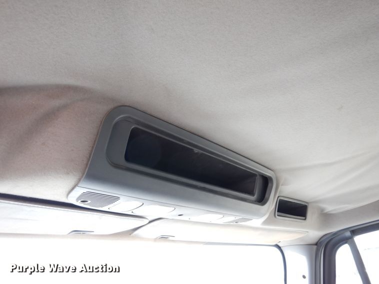 image for item DN6298 2004 Freightliner M2  utility / service truck