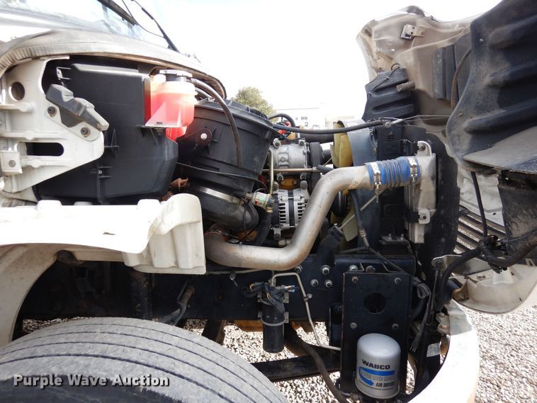 image for item DN6298 2004 Freightliner M2  utility / service truck