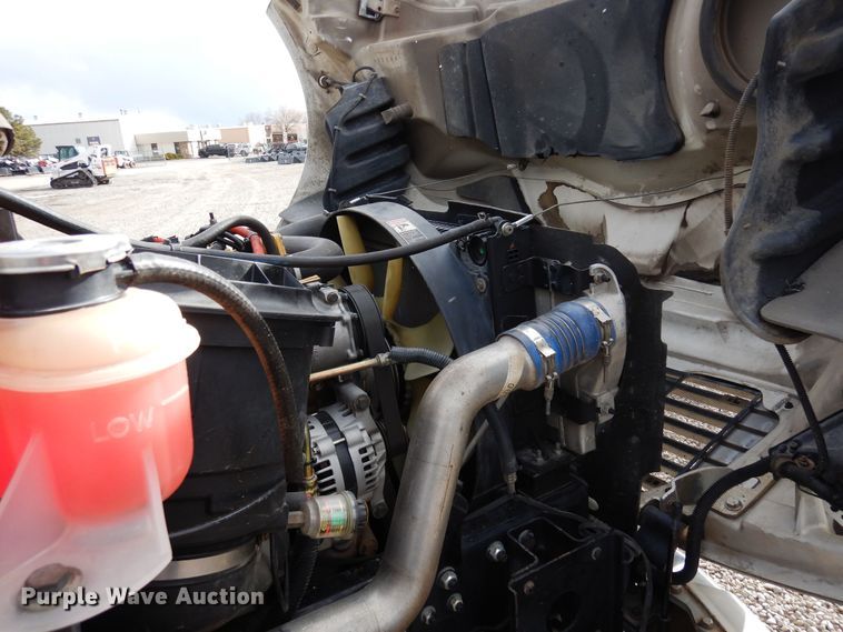 image for item DN6298 2004 Freightliner M2  utility / service truck