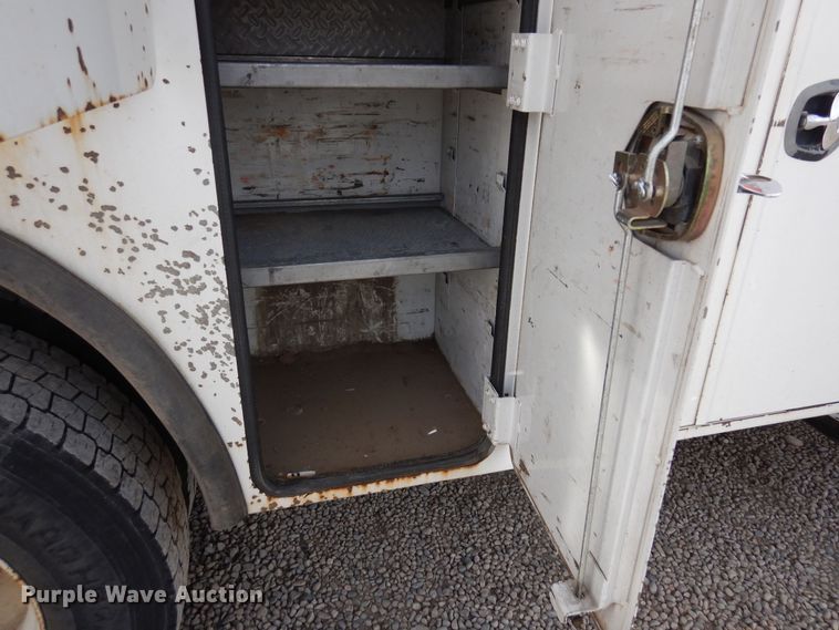 image for item DN6298 2004 Freightliner M2  utility / service truck