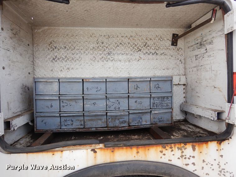 image for item DN6298 2004 Freightliner M2  utility / service truck