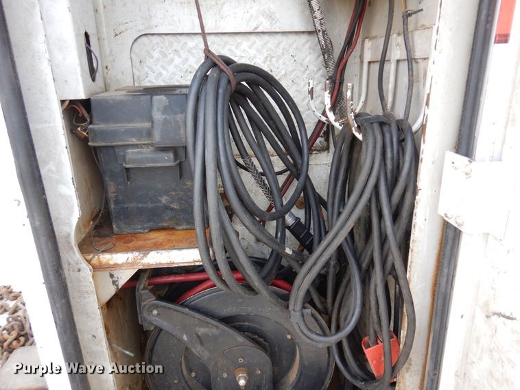 image for item DN6298 2004 Freightliner M2  utility / service truck