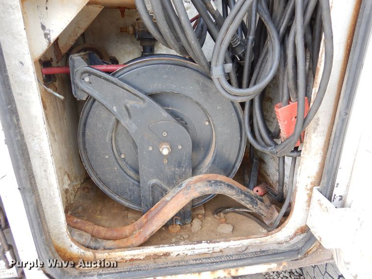 image for item DN6298 2004 Freightliner M2  utility / service truck