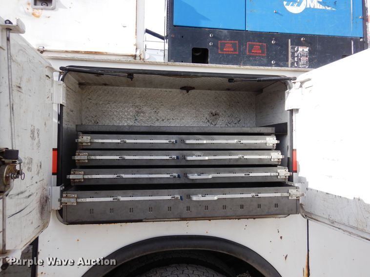 image for item DN6298 2004 Freightliner M2  utility / service truck