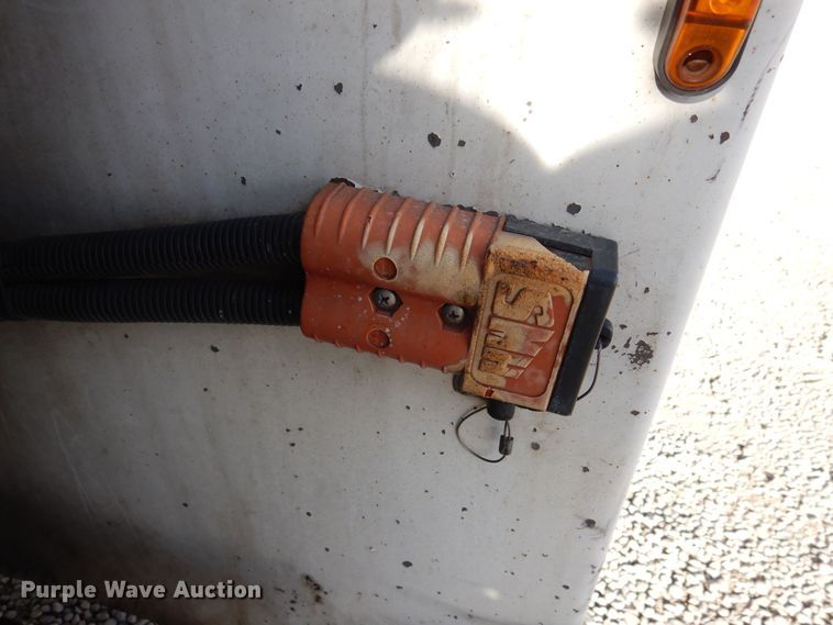 image for item DN6298 2004 Freightliner M2  utility / service truck