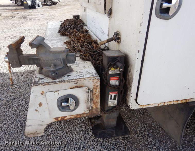 image for item DN6298 2004 Freightliner M2  utility / service truck