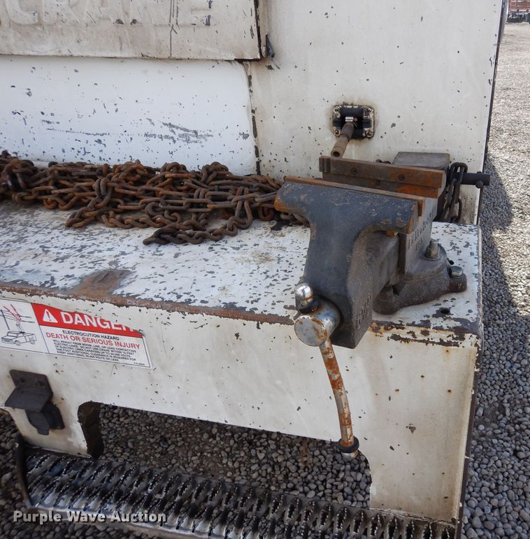 image for item DN6298 2004 Freightliner M2  utility / service truck