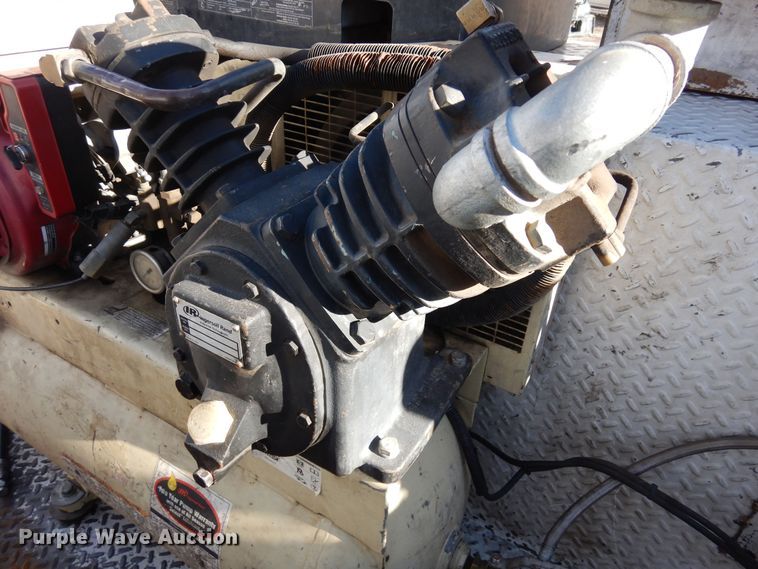 image for item DN6298 2004 Freightliner M2  utility / service truck