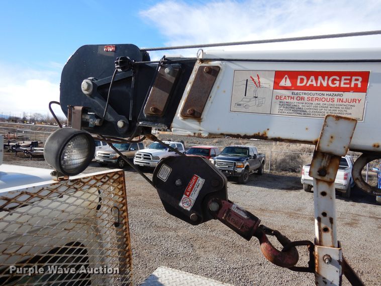 image for item DN6298 2004 Freightliner M2  utility / service truck