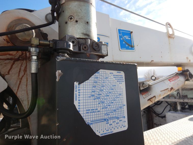 image for item DN6298 2004 Freightliner M2  utility / service truck