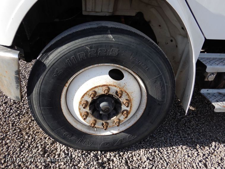 image for item DN6298 2004 Freightliner M2  utility / service truck