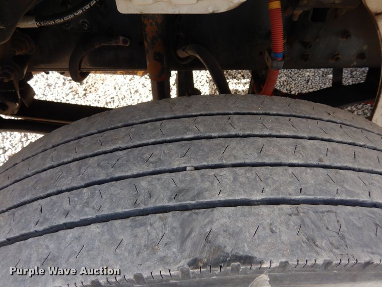 image for item DN6298 2004 Freightliner M2  utility / service truck