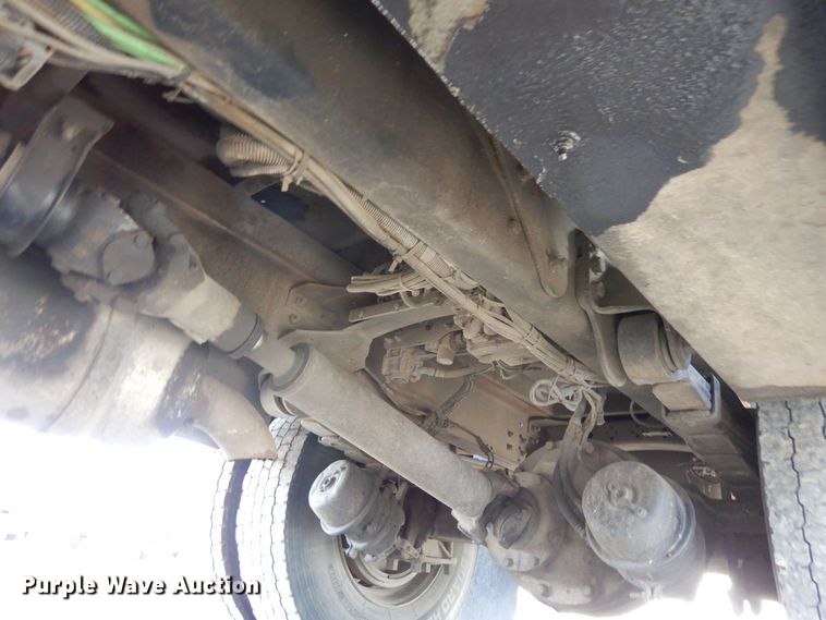 image for item DN6298 2004 Freightliner M2  utility / service truck