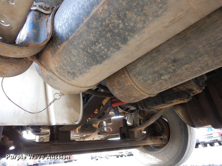 image for item DN6298 2004 Freightliner M2  utility / service truck