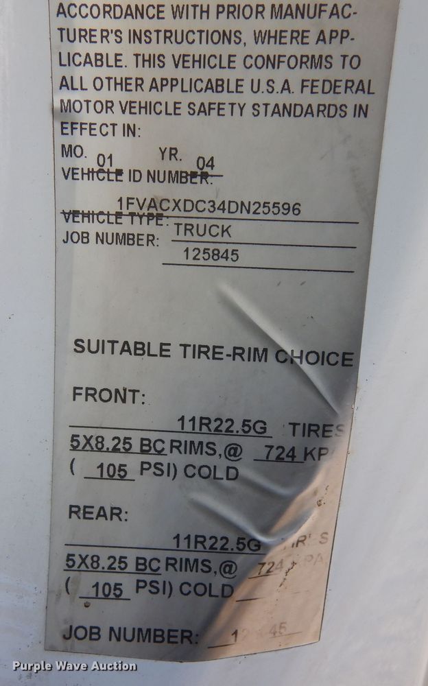 image for item DN6298 2004 Freightliner M2  utility / service truck