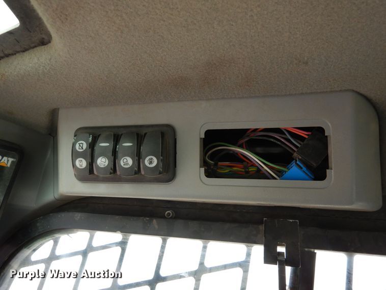 image for item DN6305 2016 Caterpillar 289D  tracked skid steer loader