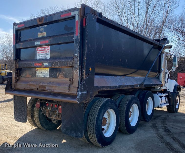 image for item DN8190 2005 Mack CV713  dump truck