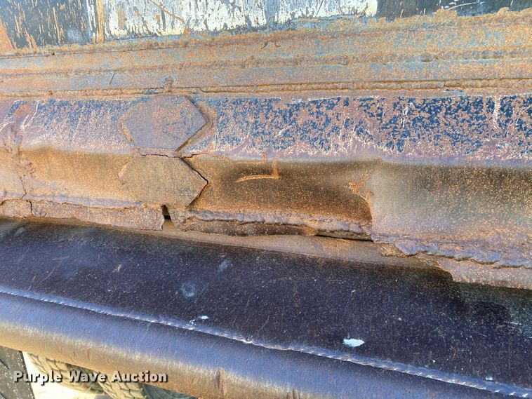 image for item DN8190 2005 Mack CV713  dump truck