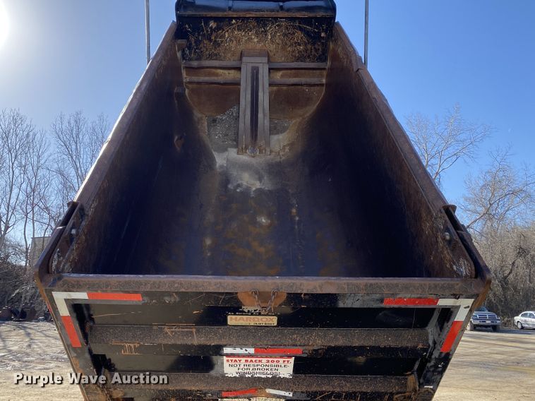 image for item DN8190 2005 Mack CV713  dump truck