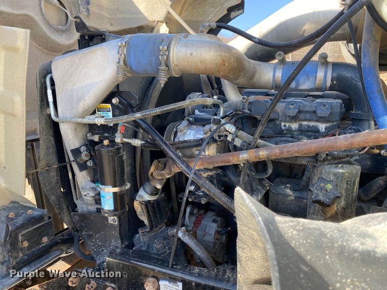 image for item DN8190 2005 Mack CV713  dump truck