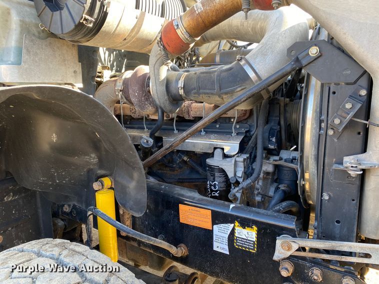 image for item DN8190 2005 Mack CV713  dump truck