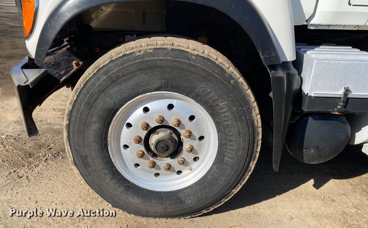 image for item DN8190 2005 Mack CV713  dump truck