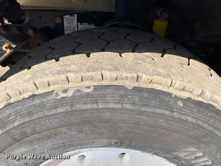 image for item DN8190 2005 Mack CV713  dump truck