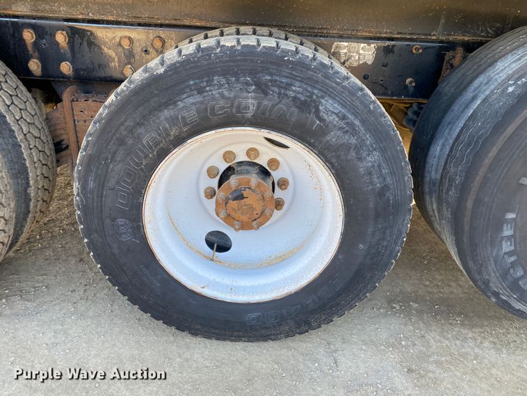 image for item DN8190 2005 Mack CV713  dump truck