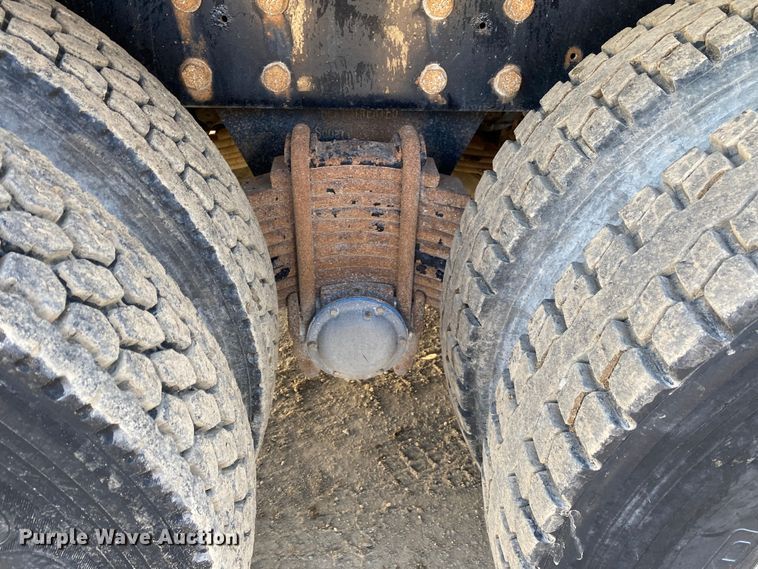 image for item DN8190 2005 Mack CV713  dump truck