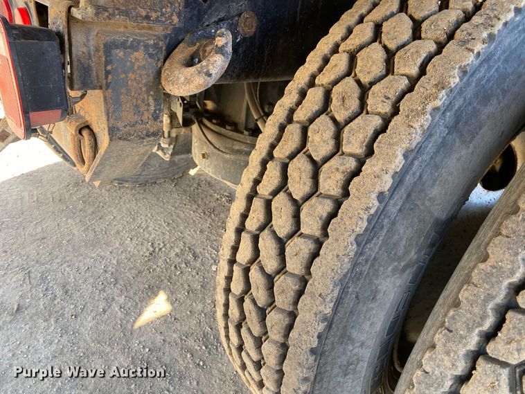 image for item DN8190 2005 Mack CV713  dump truck