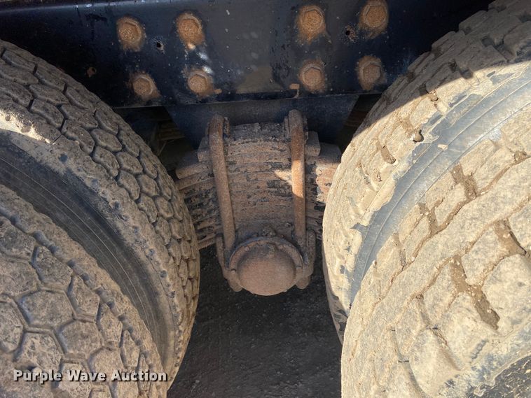 image for item DN8190 2005 Mack CV713  dump truck