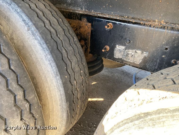 image for item DN8190 2005 Mack CV713  dump truck