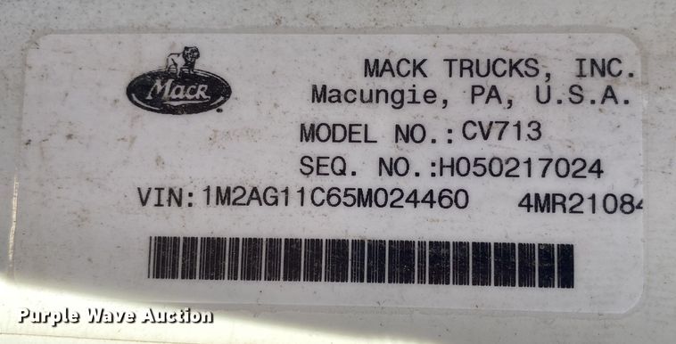 image for item DN8190 2005 Mack CV713  dump truck
