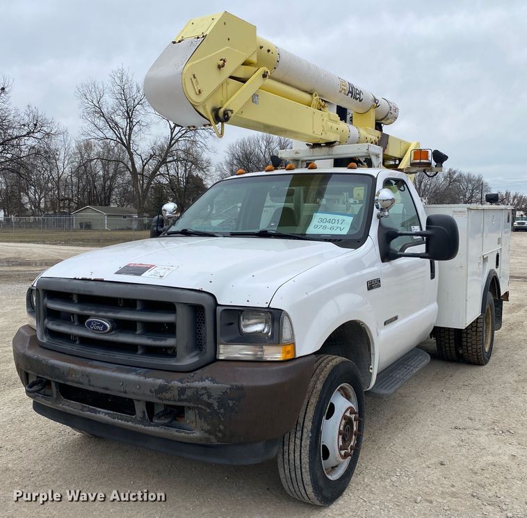image for item DN8217 2002 Ford F550 Super Duty  bucket truck