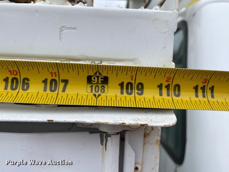 image for item DN8217 2002 Ford F550 Super Duty  bucket truck