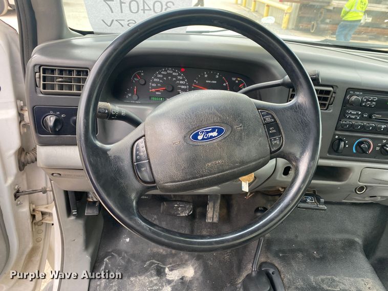 image for item DN8217 2002 Ford F550 Super Duty  bucket truck