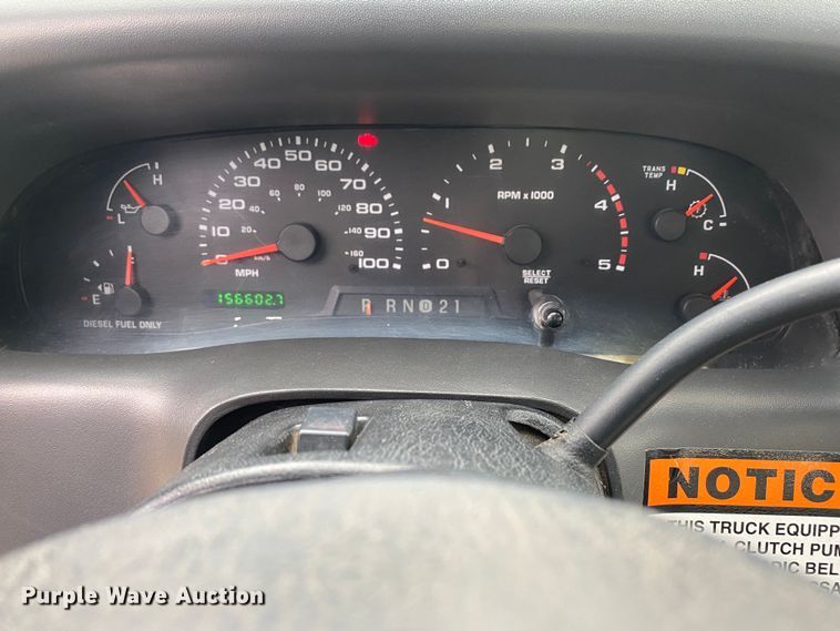 image for item DN8217 2002 Ford F550 Super Duty  bucket truck