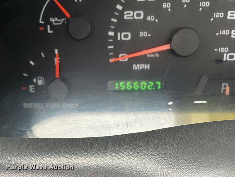 image for item DN8217 2002 Ford F550 Super Duty  bucket truck