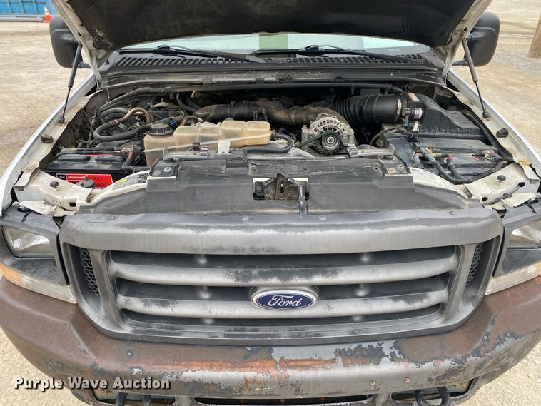 image for item DN8217 2002 Ford F550 Super Duty  bucket truck